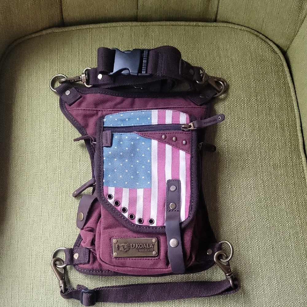 UKOALA handsfree Multifunctional Body Bag.